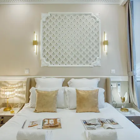 Elegant Triplex In - Ideal For 10 - Aircon アパート パリ