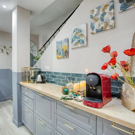 Apartment Elegant Triplex In - Ideal For 10 - Aircon Paris