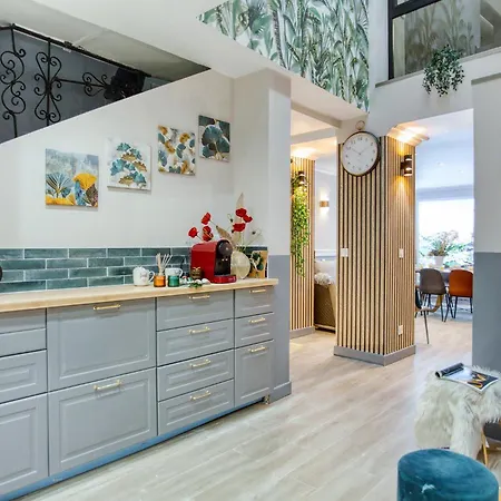 Elegant Triplex In - Ideal For 10 - Aircon * Paris
