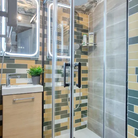 Elegant Triplex In - Ideal For 10 - Aircon 파리