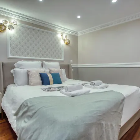 דירה Elegant Triplex In - Ideal For 10 - Aircon *