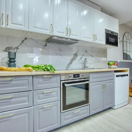 Elegant Triplex In - Ideal For 10 - Aircon * פריז